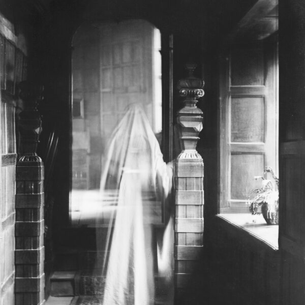 Image of a ghost, produced by double exposure in 1899